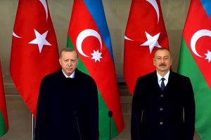 Эрдоган и Алиев принимают военный парад по случаю победы в Нагорном Карабахе 